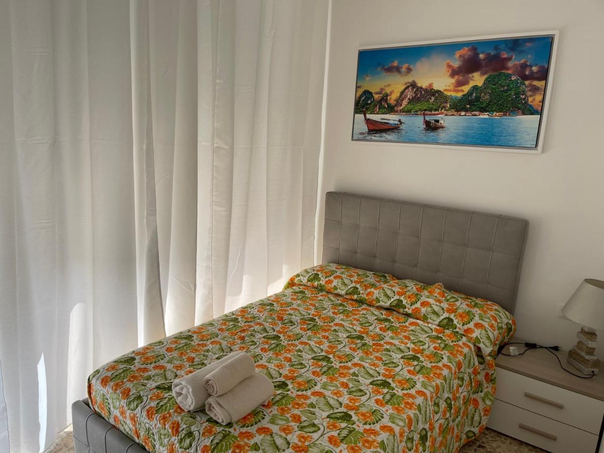 Joys House Bed and Breakfast Bergamo Exteriör bild