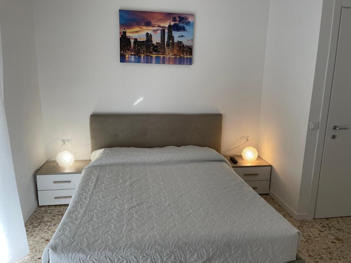 Joys House Bed and Breakfast Bergamo Exteriör bild
