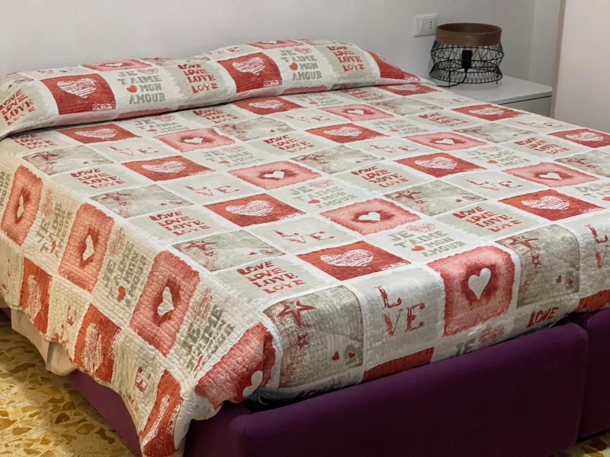 Joys House Bed and Breakfast Bergamo Exteriör bild