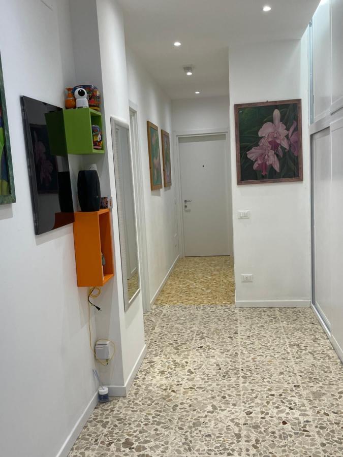 Joys House Bed and Breakfast Bergamo Exteriör bild