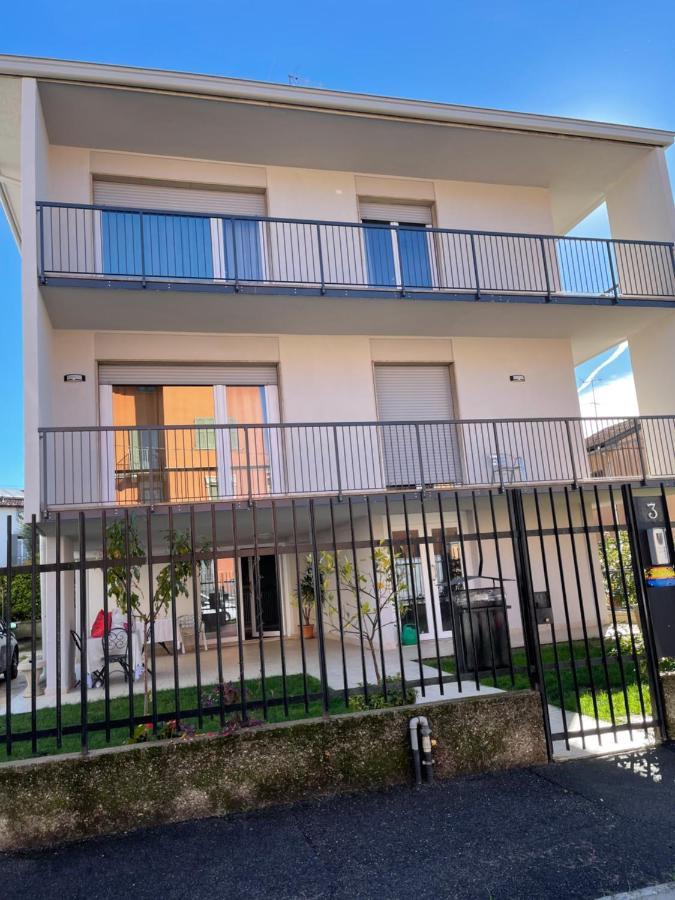 Joys House Bed and Breakfast Bergamo Exteriör bild